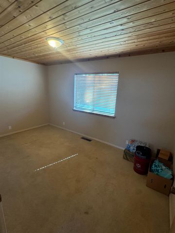 20334 Honey Ln, Tuolumne, CA 95379