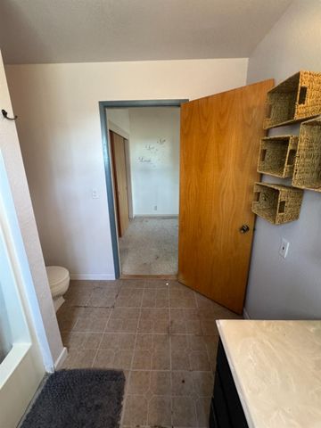 20334 Honey Ln, Tuolumne, CA 95379