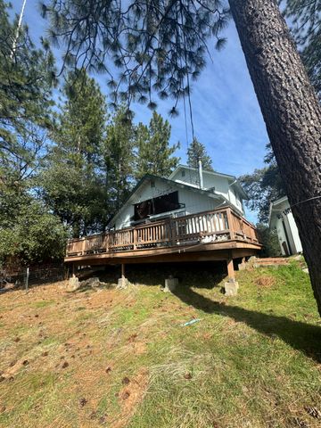 20334 Honey Ln, Tuolumne, CA 95379