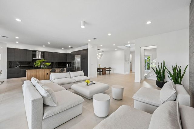 17070 Rainbow Falls Trail, Boca Raton, FL 33496