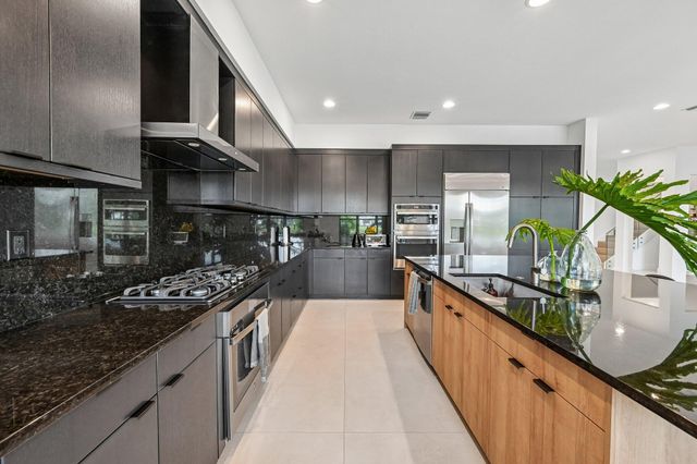 17070 Rainbow Falls Trail, Boca Raton, FL 33496