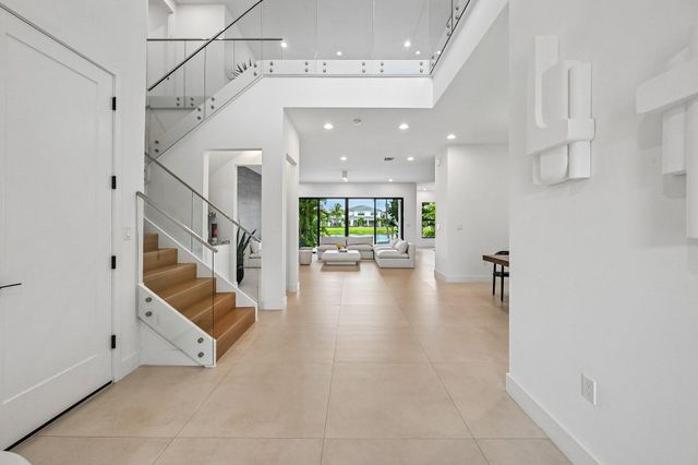 17070 Rainbow Falls Trail, Boca Raton, FL 33496