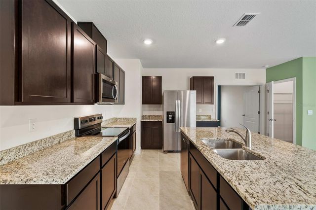 2164 BIG BEND AVENUE, Orange City, FL 32763