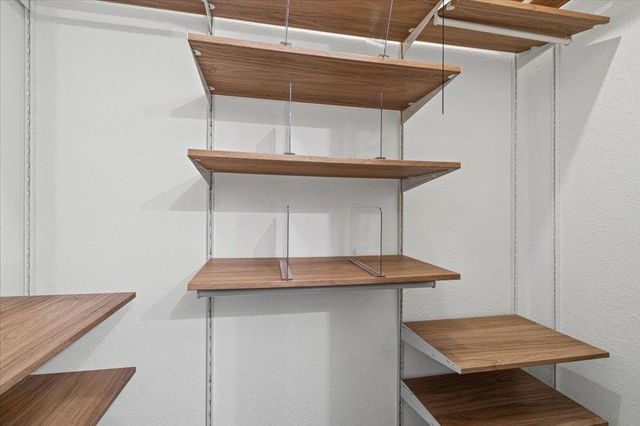 11821 Bittern HOLW 44, Austin, TX 78758