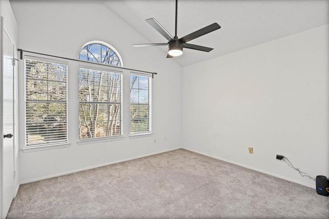 11821 Bittern HOLW 44, Austin, TX 78758