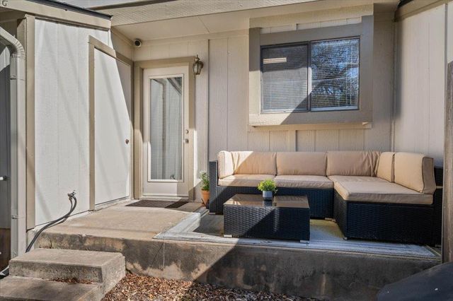 11821 Bittern HOLW 44, Austin, TX 78758