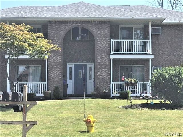 2185 Violet Circle, Wheatfield, NY 14304