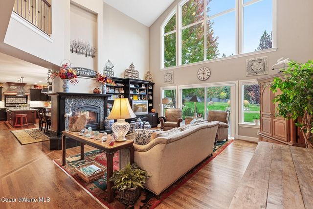 2177 E Totten Ln, Dalton Gardens, ID 83815