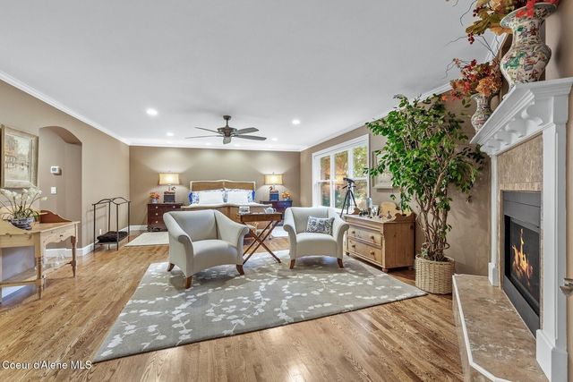 2177 E Totten Ln, Dalton Gardens, ID 83815