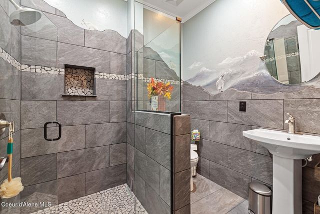 2177 E Totten Ln, Dalton Gardens, ID 83815