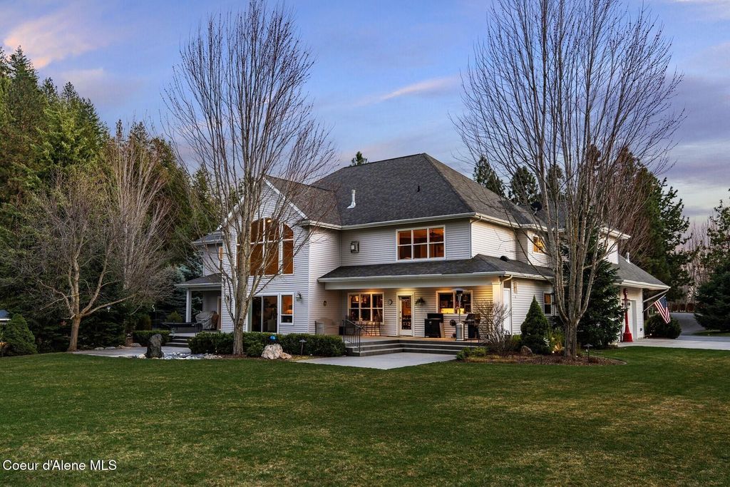 2177 E Totten Ln, Dalton Gardens, ID 83815