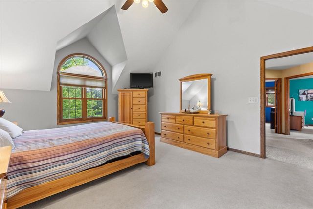 27015 Lorie DRIVE, Wind Lake, WI 53185