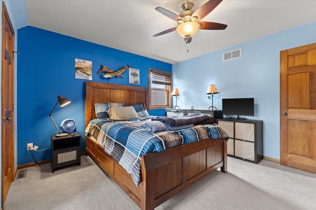 27015 Lorie DRIVE, Wind Lake, WI 53185