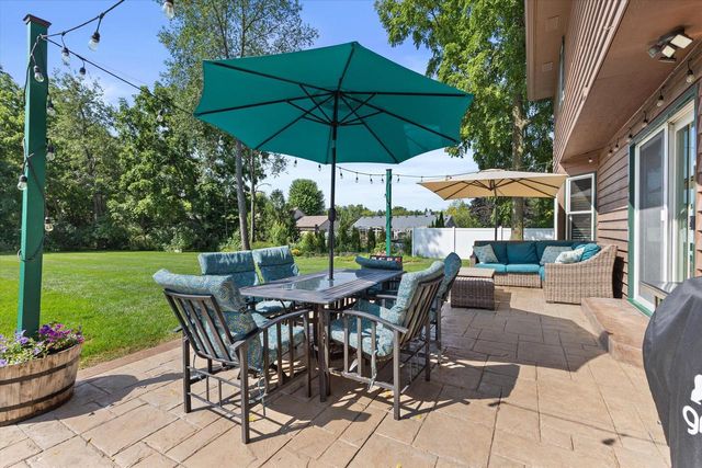 27015 Lorie DRIVE, Wind Lake, WI 53185