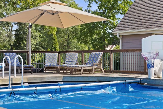27015 Lorie DRIVE, Wind Lake, WI 53185