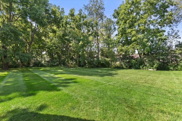 27015 Lorie DRIVE, Wind Lake, WI 53185