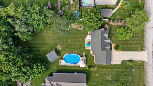 27015 Lorie DRIVE, Wind Lake, WI 53185