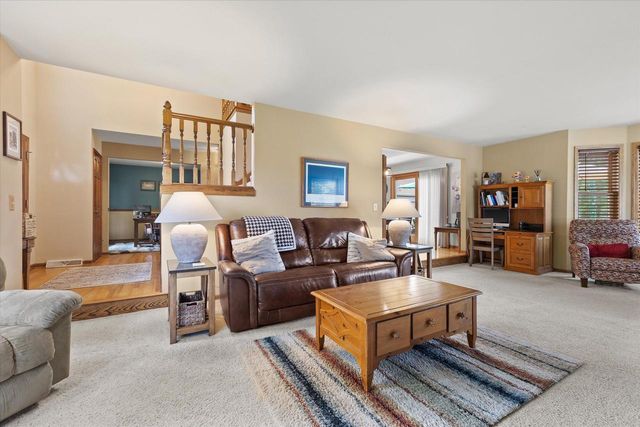 27015 Lorie DRIVE, Wind Lake, WI 53185