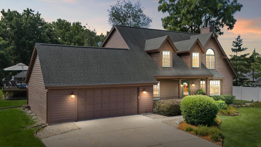 27015 Lorie DRIVE, Wind Lake, WI 53185