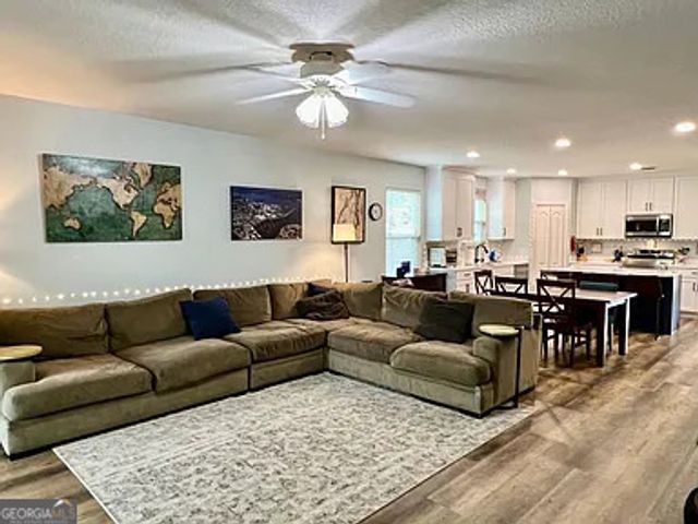 135 Cedar Circle Drive, Kingsland, GA 31548