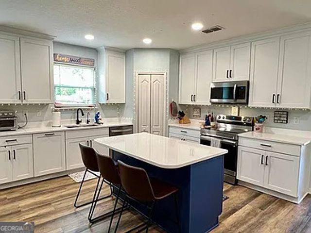 135 Cedar Circle Drive, Kingsland, GA 31548