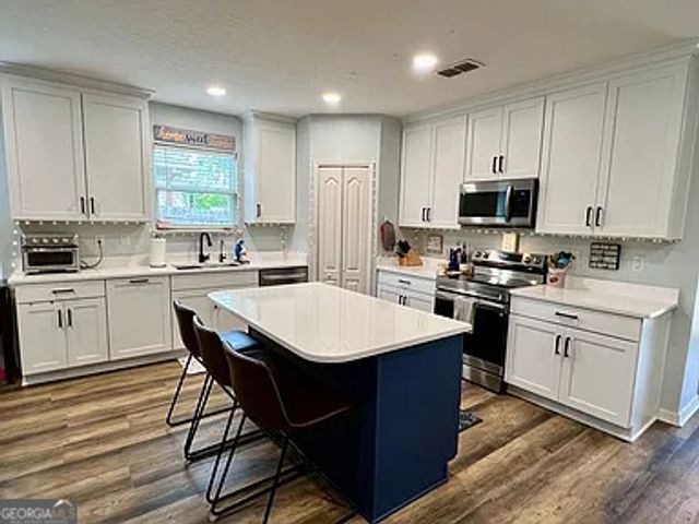 135 Cedar Circle Drive, Kingsland, GA 31548