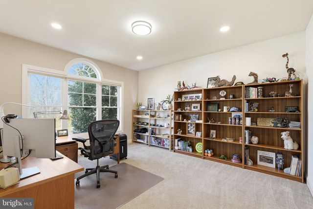 128 TURNSTONE LN, Lake Frederick, VA 22630