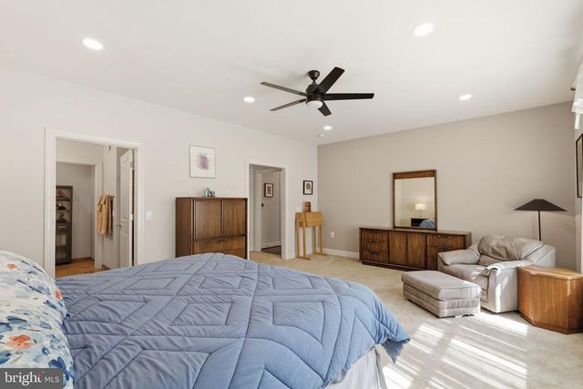128 TURNSTONE LN, Lake Frederick, VA 22630