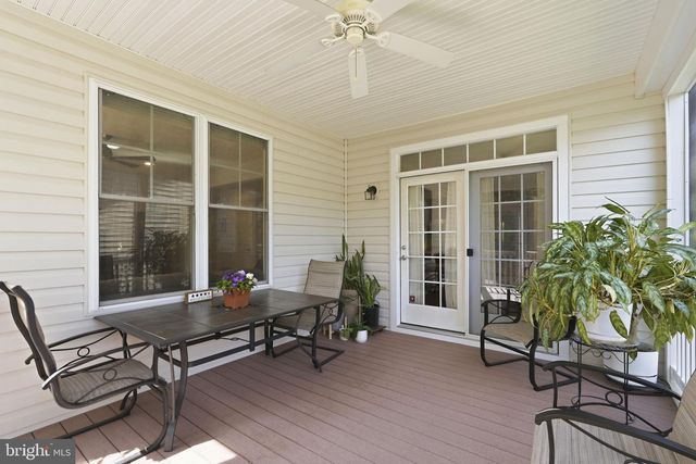 128 TURNSTONE LN, Lake Frederick, VA 22630