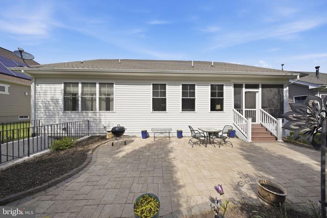128 TURNSTONE LN, Lake Frederick, VA 22630