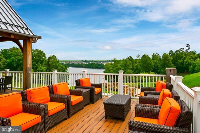 128 TURNSTONE LN, Lake Frederick, VA 22630