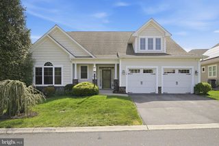 128 TURNSTONE LN, Lake Frederick, VA 22630