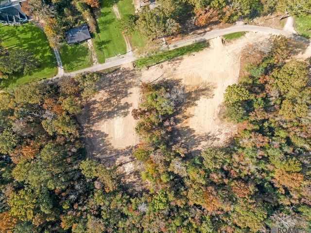 7878 Washington Ln, Central, LA 70739