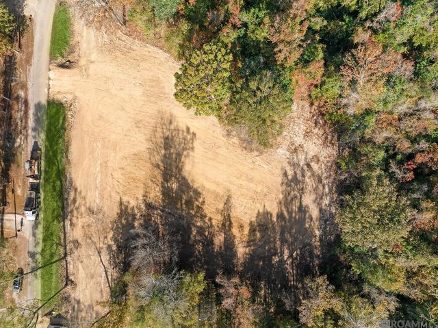 7878 Washington Ln, Central, LA 70739