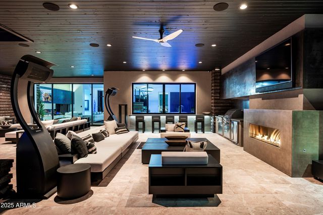 10784 E PINNACLE PEAK Road, Scottsdale, AZ 85255