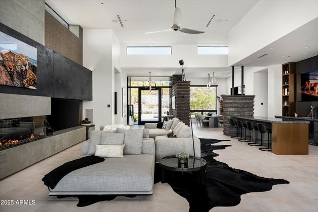 10784 E PINNACLE PEAK Road, Scottsdale, AZ 85255