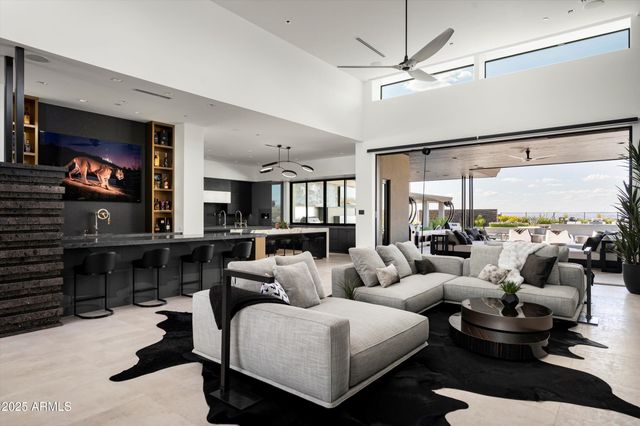 10784 E PINNACLE PEAK Road, Scottsdale, AZ 85255