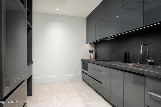 10784 E PINNACLE PEAK Road, Scottsdale, AZ 85255