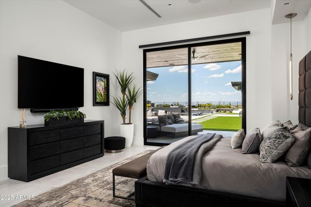 10784 E PINNACLE PEAK Road, Scottsdale, AZ 85255