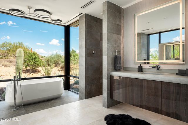 10784 E PINNACLE PEAK Road, Scottsdale, AZ 85255