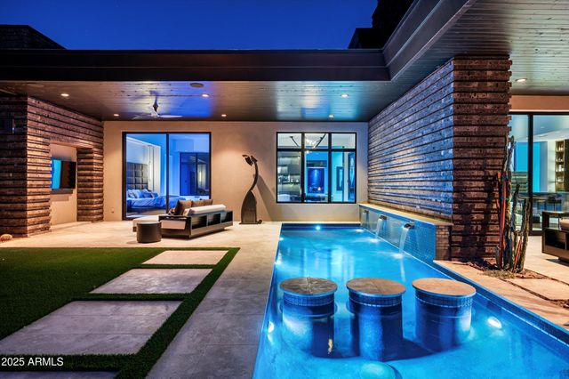 10784 E PINNACLE PEAK Road, Scottsdale, AZ 85255