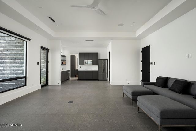 10784 E PINNACLE PEAK Road, Scottsdale, AZ 85255