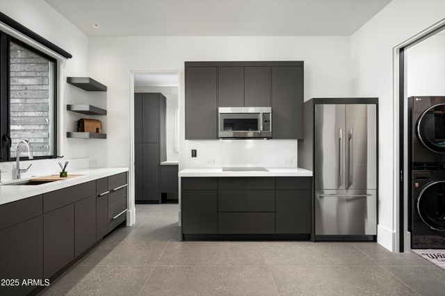 10784 E PINNACLE PEAK Road, Scottsdale, AZ 85255