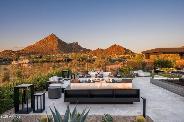 10784 E PINNACLE PEAK Road, Scottsdale, AZ 85255