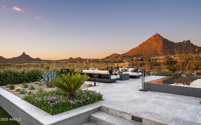 10784 E PINNACLE PEAK Road, Scottsdale, AZ 85255
