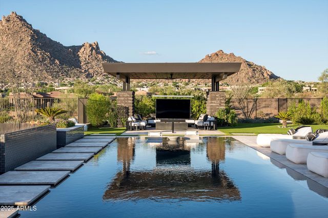 10784 E PINNACLE PEAK Road, Scottsdale, AZ 85255