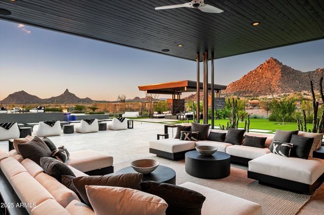 10784 E PINNACLE PEAK Road, Scottsdale, AZ 85255