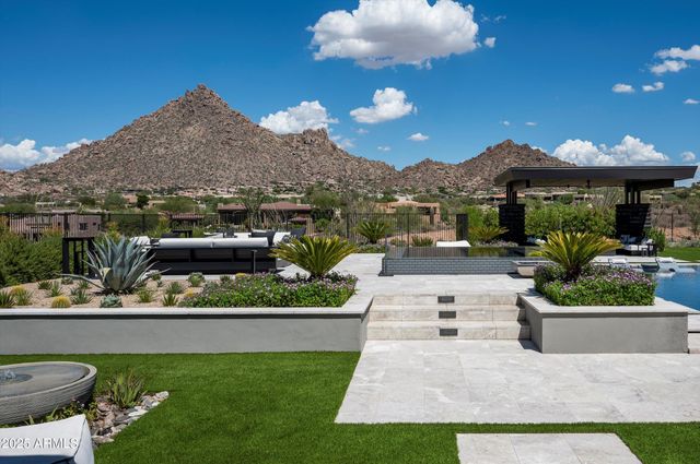 10784 E PINNACLE PEAK Road, Scottsdale, AZ 85255