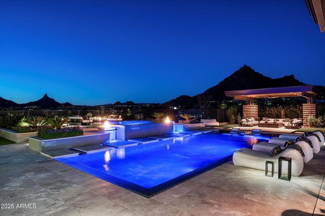 10784 E PINNACLE PEAK Road, Scottsdale, AZ 85255