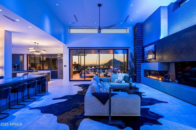 10784 E PINNACLE PEAK Road, Scottsdale, AZ 85255